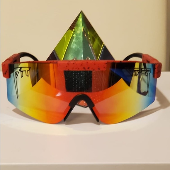 Sports Sunglasses - Picture 3 of 3